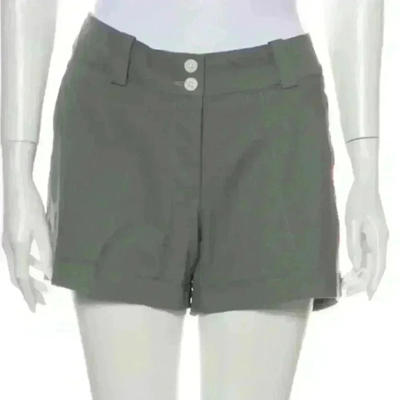 Nike Pants - NIKE golf / workout / casual shorts in gray Sz M - worn once